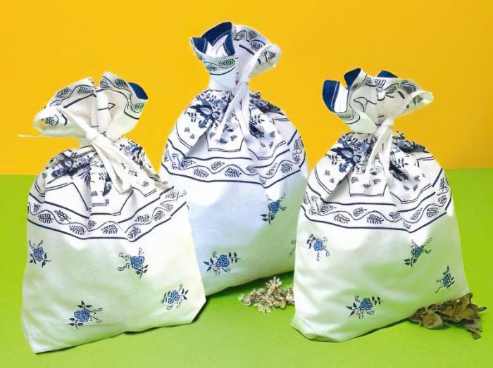 Pytlík na koření CIBULÁK, modrobílý, 21x35cm