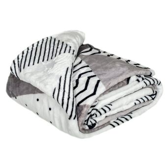 Deka z mikroflanelu MyHouse TRIANGLE GREY šedé trojúhelníky, 150x200cm