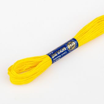 Vyšívací příze MOULINE / MULINKA 1682 sytě žlutá, jednobarevná, 2g/8m