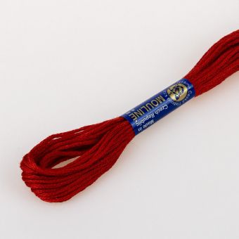 Vyšívací příze MOULINE / MULINKA 3292 červená, jednobarevná, 2g/8m