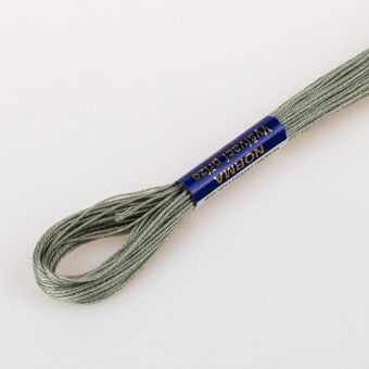 Vyšívací příze NORMA / BAVLNKA 8842 tmavě šedá, jednobarevná, 1,5g/15m
