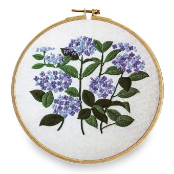 Vyšívací dárková sada s předtištěným motivem 380637/1, fialové květy s listy (předtisk, jehly a příze), 15x22cm