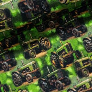 Bavlněný úplet dětský TEPLÁKOVINA 6-00824 DIGITÁLNÍ TISK traktory na zelené, š.140cm (látka v metráži)