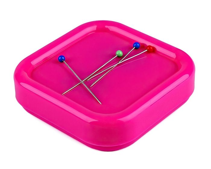 Magnetická podložka na jehly / jehelníček 790545, plastová / kovová, 8,5x8,5cm (barevný mix)