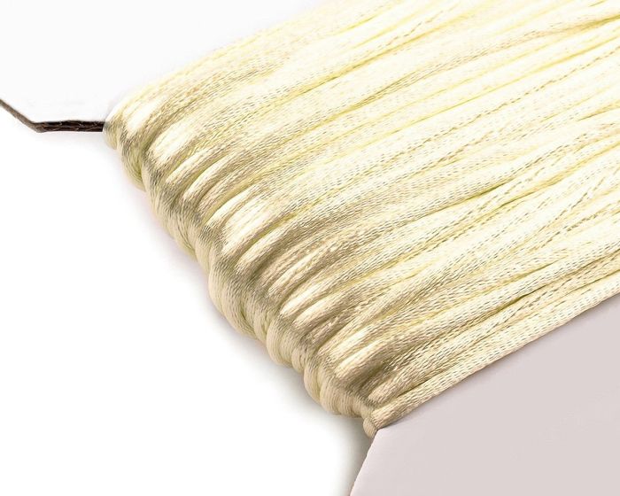 Pletací saténová příze / šňůra 310022/84 světlá krémová, jednobarevná, 2mm, 25 metrů