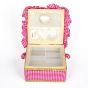 Kazeta / košík na šití, čalouněný 17 s výbavou, růžová kostička s kanýrem, 19,5 x 19,5 x 11cm