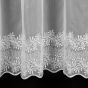 Voálová záclona 14719, vyšívané lístky, s bordurou, bílá (více výšek, v metráži)