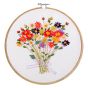 Vyšívací sada s předtištěným motivem 380732/3, kytice (rámeček, předtisk, jehly a příze), průměr 20,2cm