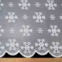 Žakárová záclona ZIMNÍ ČAS 36010570, vločky, s bordurou, bílá (více výšek, v metráži)
