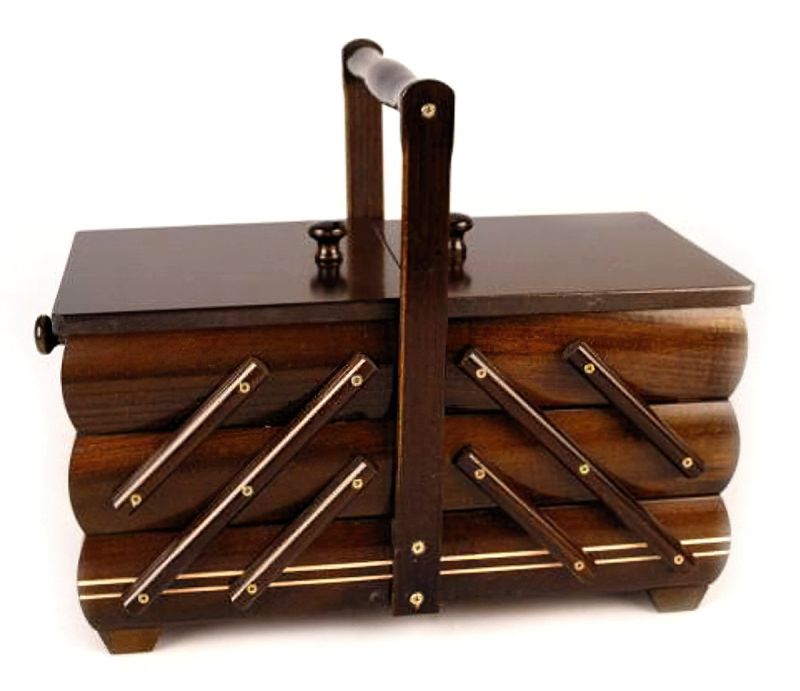 Kazeta / košík na šití, dřevěný rozkládací s uchem, 670756/3, hnědá, 15 x 30 x 25cm