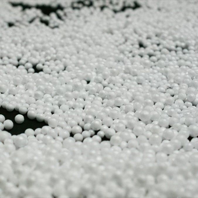 Polystyrenové kuličky - náplň do polštářů a sedacích vaků (více hrubostí)