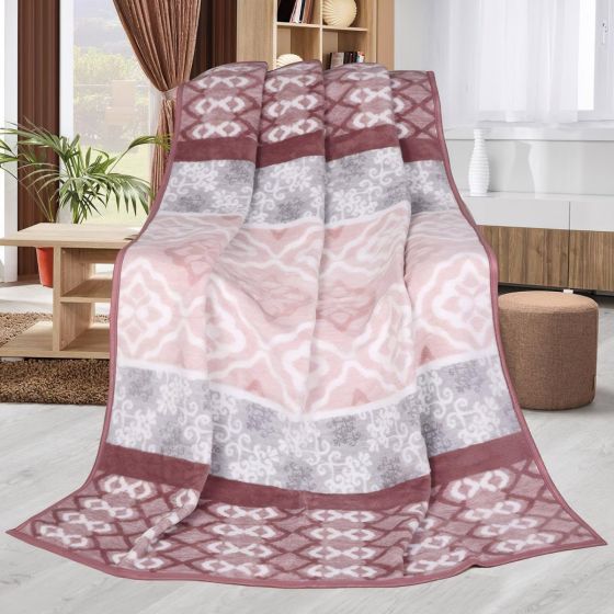 Deka KARMELA PLUS FANTAZIE, růžová s ornamenty, 150x200cm