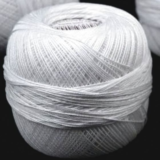 Háčkovací / paličkovací příze KORDONET 30 bílá, jednobarevná, 20g/167m