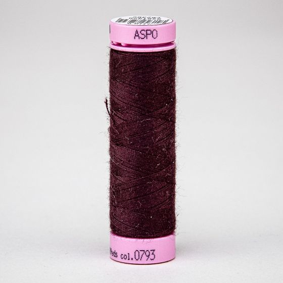Univerzální šicí nit Amann ASPO 120 polyesterová, tmavě hnědo-bordová 0793, návin 100m 