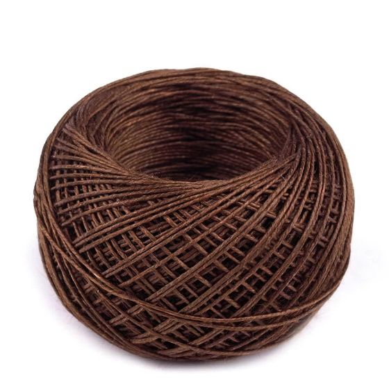 Univerzální šicí nit kovářská 240142/7965 lněná, tmavě hnědá, návin 50m, plastové pouzdro 