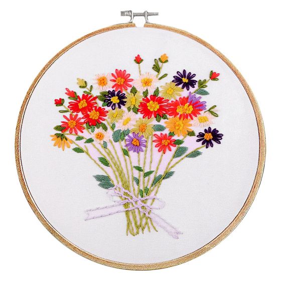 Vyšívací sada s předtištěným motivem 380732/3, kytice (rámeček, předtisk, jehly a příze), průměr 20,2cm