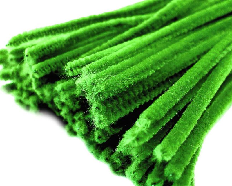 Chlupatý modelovací drát 160281/13, jednobarevná zelená trávová, průměr 6mm, délka 30cm, (1 balení, 20 kusů)