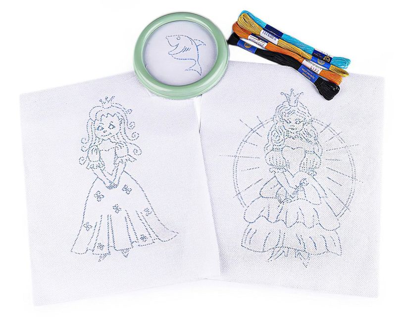 Dětská vyšívací sada s předtištěným motivem 380095/3, princezny (rámeček, předtisk a příze)