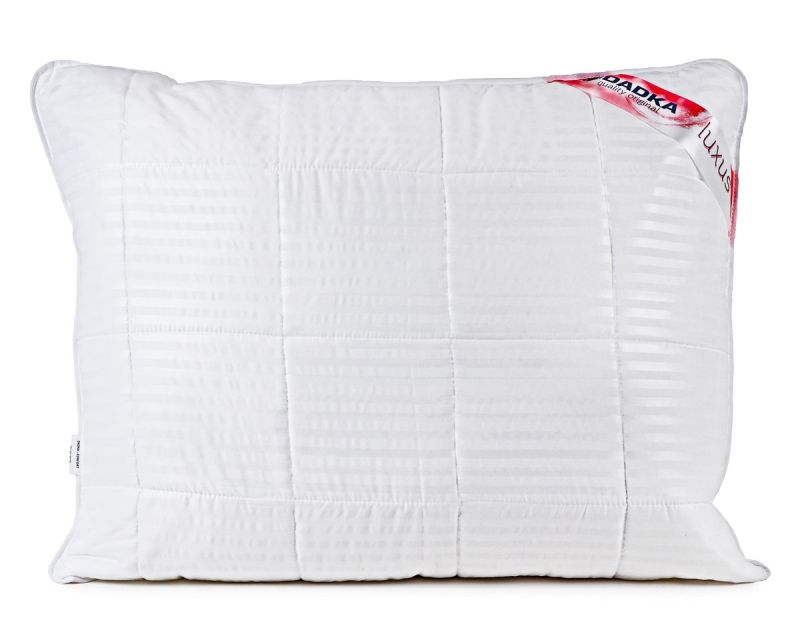 Prošívaný polštář Dadka LUXUS z dutého vlákna, bílý (více rozměrů, hmotností)