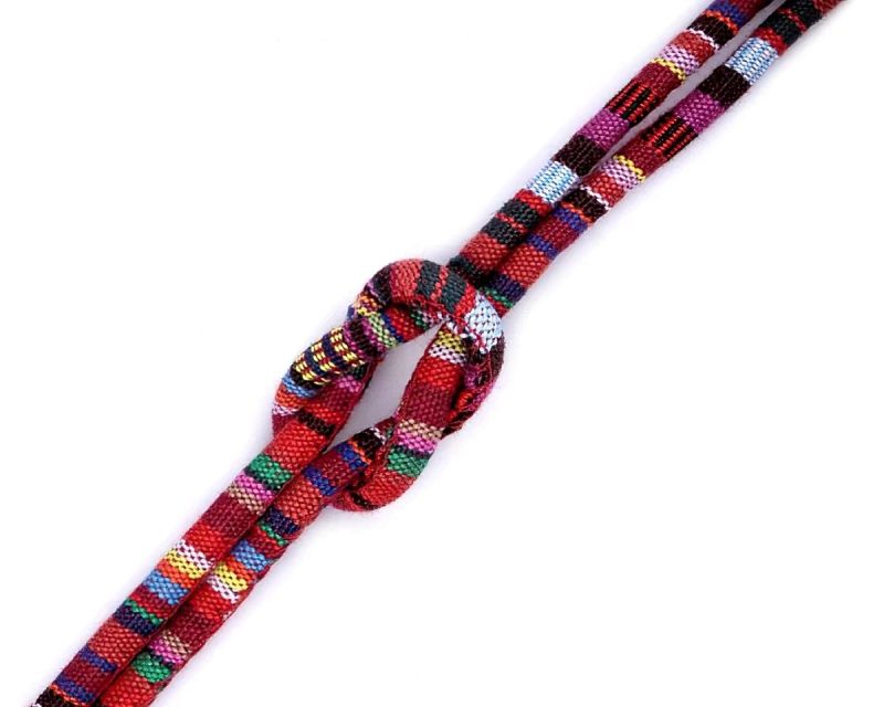 Šňůrka kulatá s výplní 310199/2, indiánský motiv, červená, průměr 6mm (šňůra na metry)