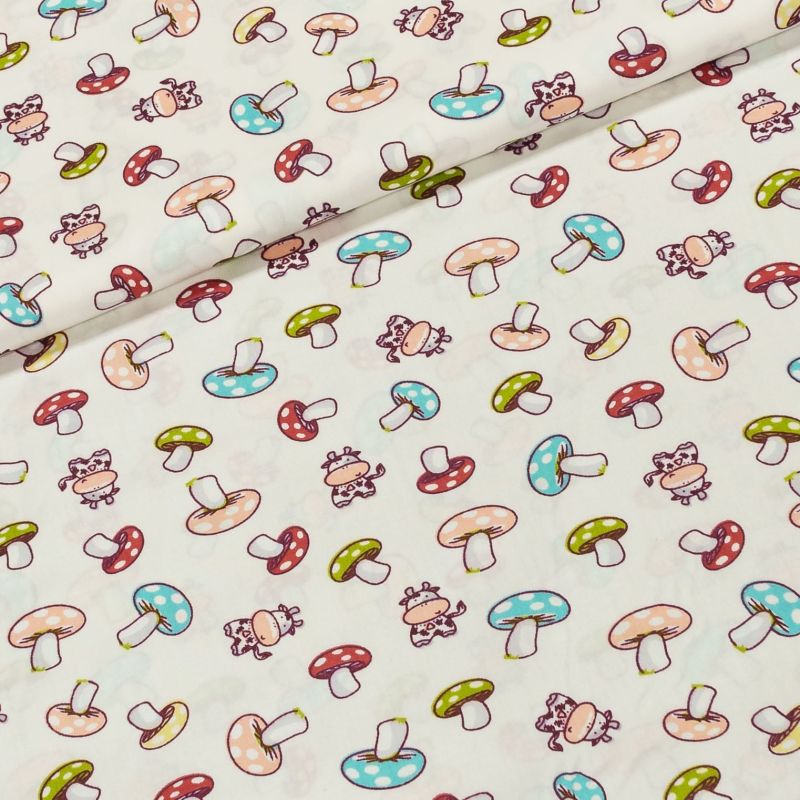 Bavlněné plátno dětské muchomůrky a kravičky, smetanová š.160 cm (látka v metráži)
