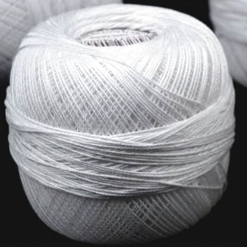 Háčkovací / paličkovací příze KORDONET 30 bílá, jednobarevná, 20g/167m