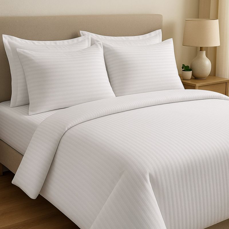 Hotelové povlečení ATG SOLITUDE – damašek, proužek 2 cm, bílá, 140×200 + 70×90 cm, hotelový uzávěr

