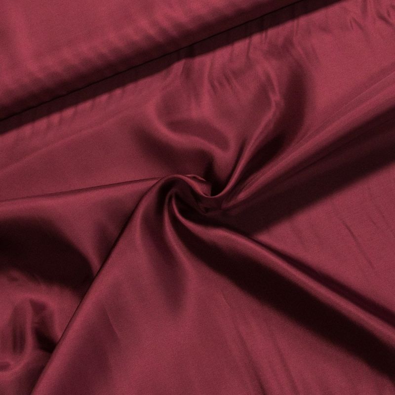 Podšívka viskózová jednobarevná světle vínová, š.140cm (látka v metráži)