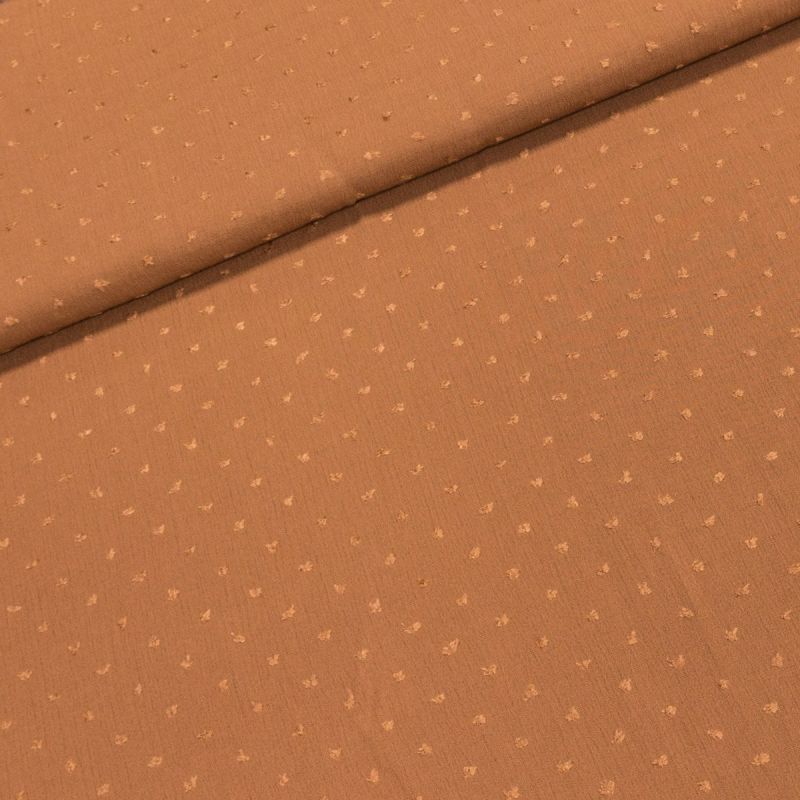 Šatovka viskózová kreš 22369, tmavá okrová, vystouplé nopky, š.135cm (látka v metráži)