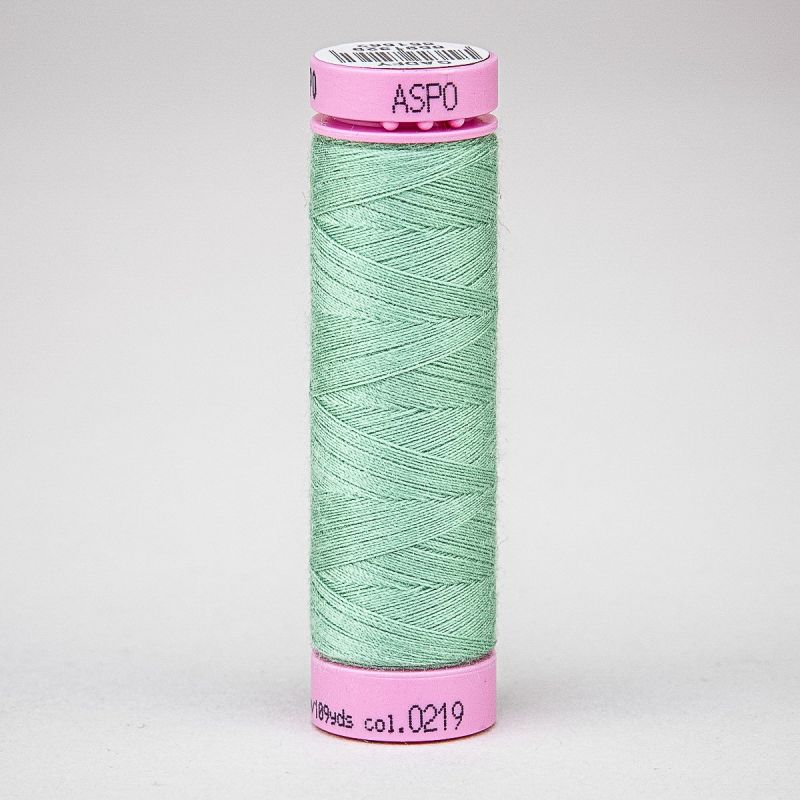 Univerzální šicí nit Amann ASPO 120 polyesterová, světle okurková 0219, návin 100m