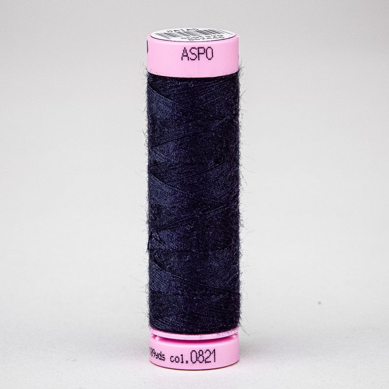 Univerzální šicí nit Amann ASPO 120 polyesterová, tmavě inkoustová modrá 0821, návin 100m 