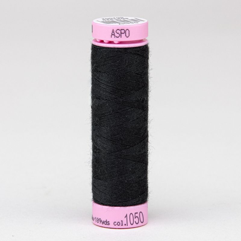 Univerzální šicí nit Amann ASPO 120 polyesterová, kávově černá 1050, návin 100m 