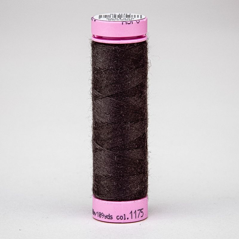 Univerzální šicí nit Amann ASPO 120 polyesterová, tmavě čokoládová hnědá 1175, návin 100m 