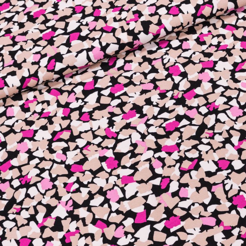 Viskózový úplet 268, růžovo-bílo-béžové střípky na černé, š.175cm (látka v metráži)