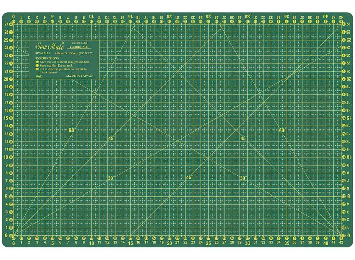 Řezací podložka na látky, patchwork DONWEI DW-12123, samosvorná, zelená, 45x30cm, vel. S , tloušťka 3mm
